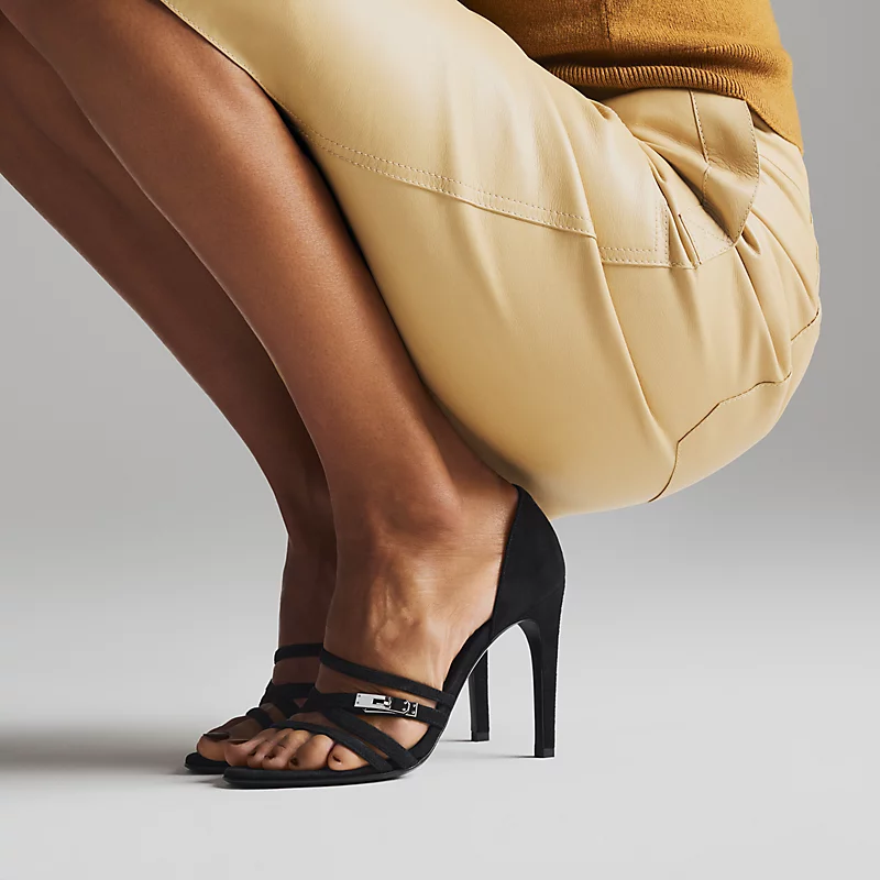 Hermès Lipstick 105 sandal - Image 6